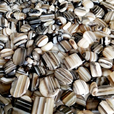 LOTE ATACADO PEDRA NATURAL CRISTAL ÔNIX PRETO MISTURA CABOCHÃO SOLTO - Imagem 1 de 3