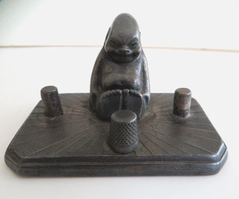 ANTIQUE Vtg 1910 BILLIKEN THIMBLE HOLDER Bronze Metal RARE Cover