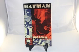 Libro de bolsillo comercial reimpreso de Batman War Games acto dos en tpb - Imagen 1 de 1