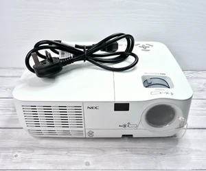 NEC NP210 Projector Beamer DLP XGA 2100 LUMENS - New Bulb Fitted - Picture 1 of 8