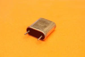 Cristal - Quartz - 29325 KHz - 29.325 MHz - Boîtier CR-65/U - Radio Amateur - Zdjęcie 1 z 3