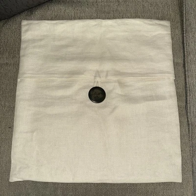 Funda Almohada POTTERY BARN Lino Botón Beige 18 x 18 Cuadrada Usada en Excelente Condición Foto 1 de 4