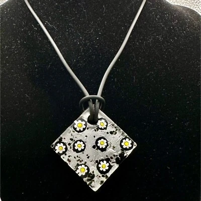 Collar colgante de vidrio margarita Millefiori cadena de goma broche de plata de ley Foto 1 de 4