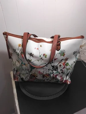Elliott Lucca Elegante Bolso Floral De Gran Tamaño Trabajo Laptop Pasar la Noche Pañales Gimnasio Bolso Foto 1 de 4