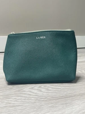 Bolsa de higiene cosmética verde escura para maquiagem por LA MER - Imagem 1 de 3