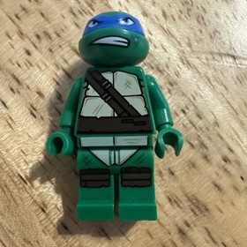 LEGO Teenage Mutant Ninja Turtles TMNT 79104 Leonardo, Gritted Teeth Minifigure!