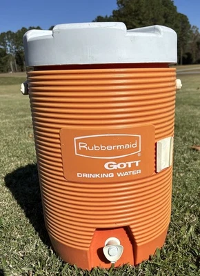 Enfriador de agua Rubbermaid Gott de 3 galones con caño naranja #1683 ▪︎ ¡LIMPIO!! Foto 1 de 4