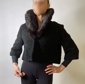 1950s Mink Collar Faux Astrakan Fur Jacket Cropped Coat 3/4 Length Sleeves - Foto 1 di 5