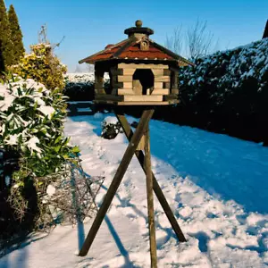 DARLUX Vogelfutterhaus XL Sechseck Vogelhaus + Ständer Futterstelle Braun/ Rot - Bild 1 von 5