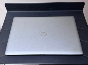 Dell Precision 3560 15.6'' (512GB SSD Intel Core i7-1185G7 3GHz 16GB RAM) - Picture 1 of 5