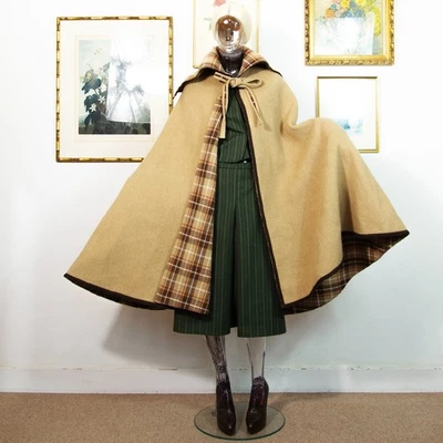 Vintage 70s Reversible Wool Cape | Camel & Plaid Hooded Country Style Onesize - Image 1 of 4