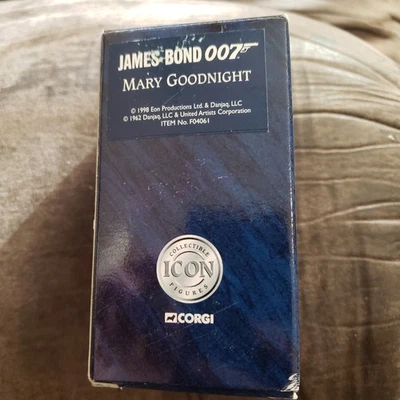 Figura de buenas noches Corgi Icons 007 James Mary del hombre de la pistola de oro Foto 1 de 4