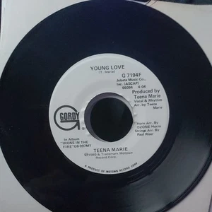 Teena Marie: Young Love/same Demo US Demo Gordy Motown 45 Near mint condition - Picture 1 of 1