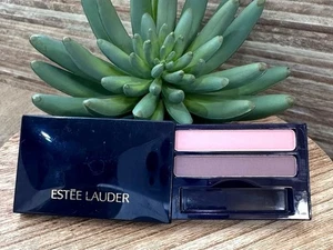 Estee Lauder Two In One 2 EyeShadow Wet Dry Formula Duo **Tearose 02** Dusk 08 - Picture 1 of 3