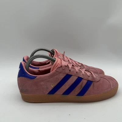 Mens Size 7 GS Adidas Gazelle J Semi Pink Spark Lucid Blue Casual Shoes IG9153 - Image 1 of 4