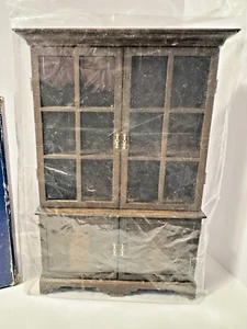 The Stuart Library The Queen Anne Bookcase by Goebel Miniatures No 103-W0 - Picture 1 of 4