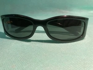 Occhiali da sole vintage anni '90 Gucci GG/2526/S con montatura nera - Foto 1 di 12