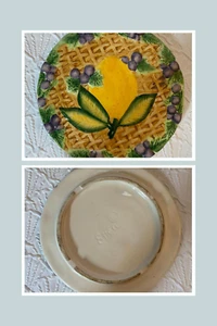 Vintage Silea Embossed Ceramic Trivet Plant Stand 8" - Picture 1 of 22