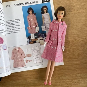 Vintage Francie Doll Outfit SHOPPIN’ SPREE #1261 1966 Cappotto Vestito Borsa no Doll - Foto 1 di 11