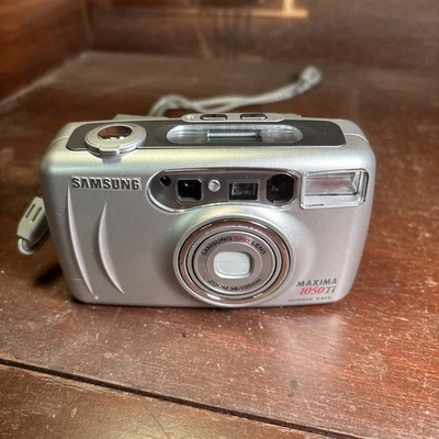 Cámara fotográfica compacta Samsung Máxima 1050 Ti 35 mm 38-105 mm Foto 1 de 3
