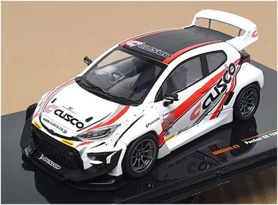 Ixo 1/43 Scale MOC329 - Toyota GR Yaris Pandem RHD Cusco - White/Red — 第 1/4 张图片