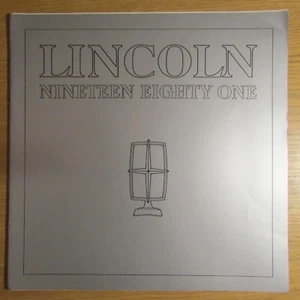 Folleto americano 1981 de la firma del coche Lincoln Town dos cuatro puertas EE. UU. - Imagen 1 de 1