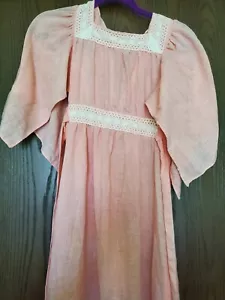 Abito Prarie vintage rosa anni 70 Saks Fifth Avenue piccolo 28" vita maxi - Foto 1 di 6