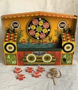 Vintage Wyandotte Toys Model Duck Shooting Gallery Tin Wind-up - Needs Repair - Picture 1 of 20