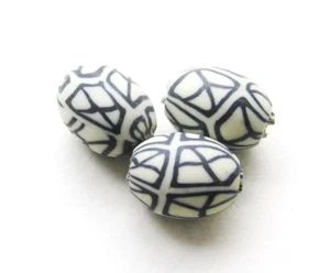 Fimo Perlen Olive 11x15mm schwarz-weiß 20 Stück SERAJOSY Polymer Clay Beads  - Bild 1 von 1