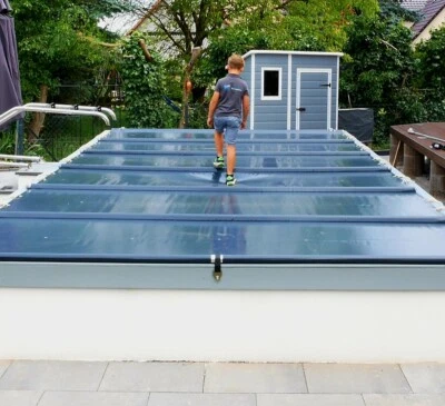 Telo copri piscina di sicurezza - fornito senza tubi - Immagine 1 di 4