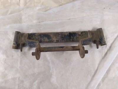 Honda HT-R3009 HTR3009 riding mower front axle holder HTR 3009  44110-751-010 - Image 1 of 2