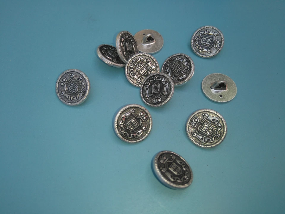 6 Metallknöpfe, Silber geschwärzt, Trachtenknöpfe, Dirndl Knöpfe 14mm neu  #405 - Bild 1 von 2