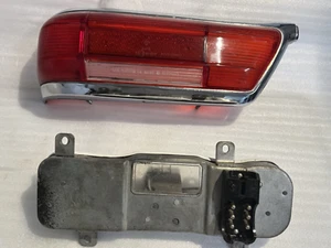 Luz trasera izquierda mercedes w111 w113 coupé descapotable con marco cromado soporte bombilla - Imagen 1 de 4