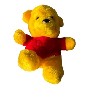 Winnie the Pooh Vintage 90s stuffed animal - Picture 1 of 4