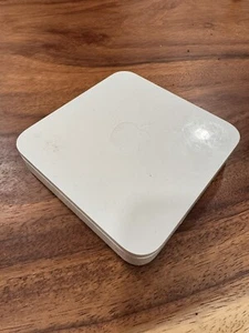 Apple A1143 AirPort Extreme Base - Picture 1 of 1