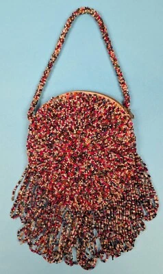 ANTIGUO MONEDERO MICROPERLAS MULTICOLOR AÑOS 30 CON FLECOS Foto 1 de 4