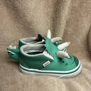 Vans Green Triceratops Dinosaur Slip On Sneakers Green Shoes Toddler Size 4.0 - Picture 1 of 8