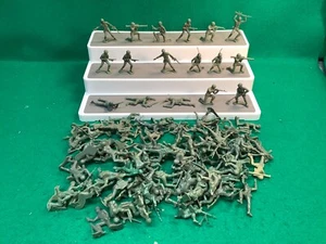 Lot of 100 - Timmee Vietnam Army Marines Green Toy Soldiers - Vintage 54mm - Picture 1 of 6