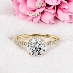 Anillo de compromiso de diamantes creado en laboratorio IGI de corte redondo de 1,90 quilates de oro amarillo macizo de 14 k - Imagen 1 de 13