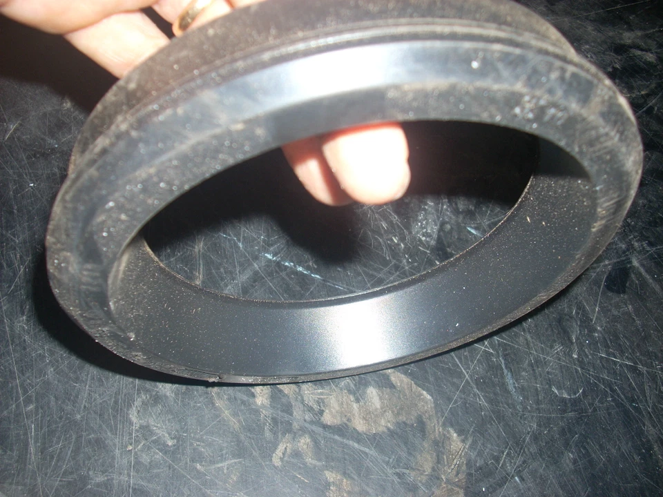 GUARNIZIONE IN GOMMA PER TUBO GHISA SFEROIDALE ACQUEDOTTO DN 600 - Immagine 1 di 1