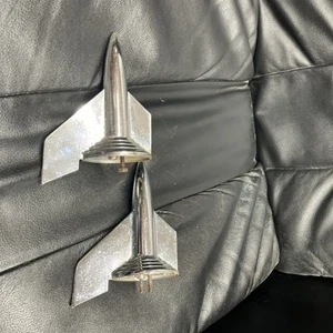 (2)	 1957 Chevy belair Rocket Hood Ornament   - Bild 1 von 9