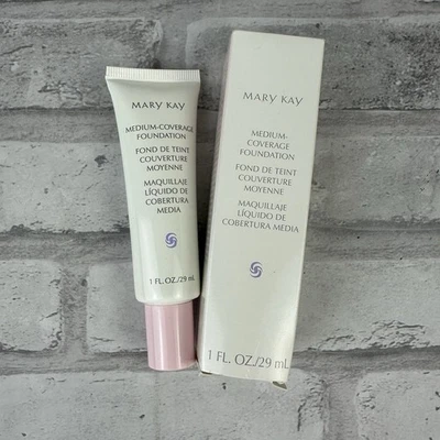 Mary Kay Medium Coverage Foundation Beige 404 Normal/Oily Pink Cap NOS - Image 1 of 3