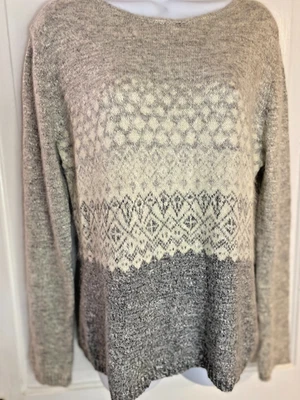 Suéter Petite Sophisticate Talla M Fair Isle Tejido Gris Suave y Cálido Foto 1 de 4
