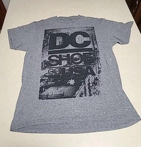 Men’s DC Shoe Co USA T-Shirt Small Gray Graphic Print Skater Grunge - Picture 1 of 4