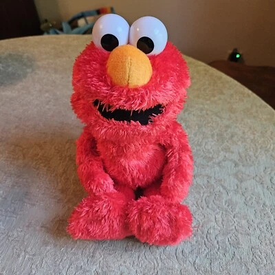 Sesame Street Love to Hug Elmo, Plush Toy, Hasbro, Give Elmo A Hug & Kiss, Works - Image 1 of 4