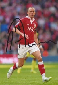BRISTOL CITY: AARON WILBRAHAM SIGNED 6x4 ACTION PHOTO+COA - Picture 1 of 1
