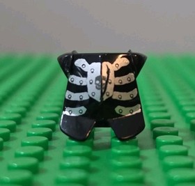 LEGO Castle Fantasy Era Skeleton Armor Breastplate (from cas330 Warrior 4) ONLY