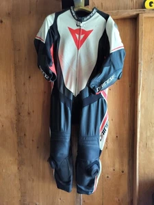Dainese Laguna Seca 4 Perf Suit Blk/Wht/Fluo Red 54/64 - Picture 1 of 24