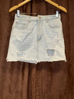 Falda corta de mezclilla envejecida Forever 21 para mujer talla 26 bolsillos para mujer Foto 1 de 3