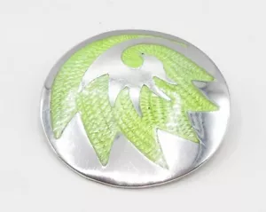 Broche redondo Jerónimo Fuentes esmaltado verde guilloche plata esterlina firmado - Imagen 1 de 8